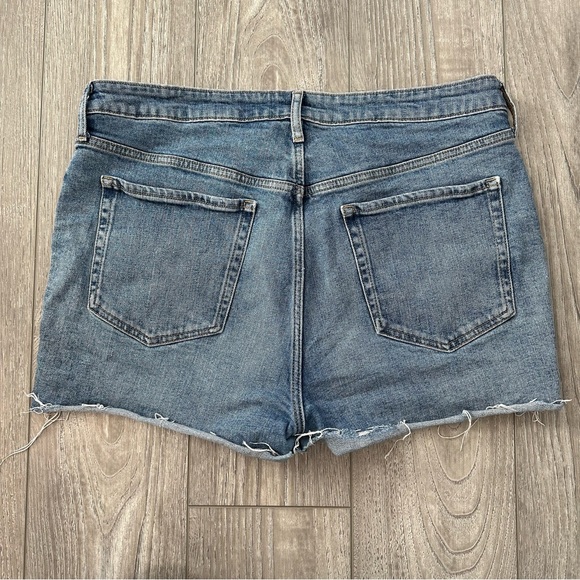Old navy Blue Denim distressed Jean Shorts size 16 - Picture 2 of 3